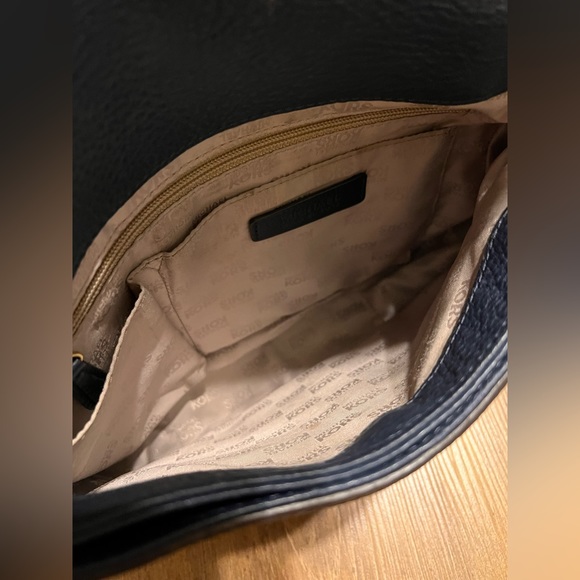 Michael Kors medium Bedford tassel purse - Picture 7 of 13